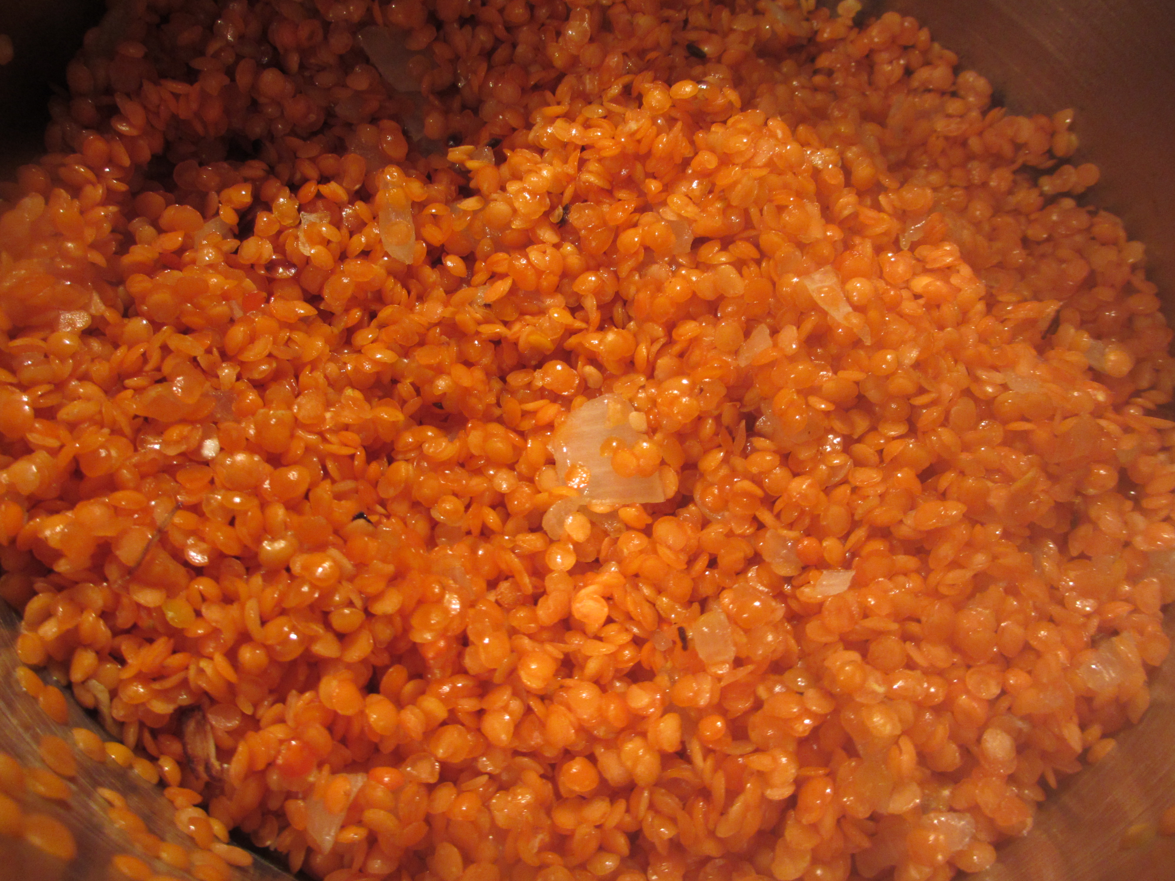 Yellow lentils with onions