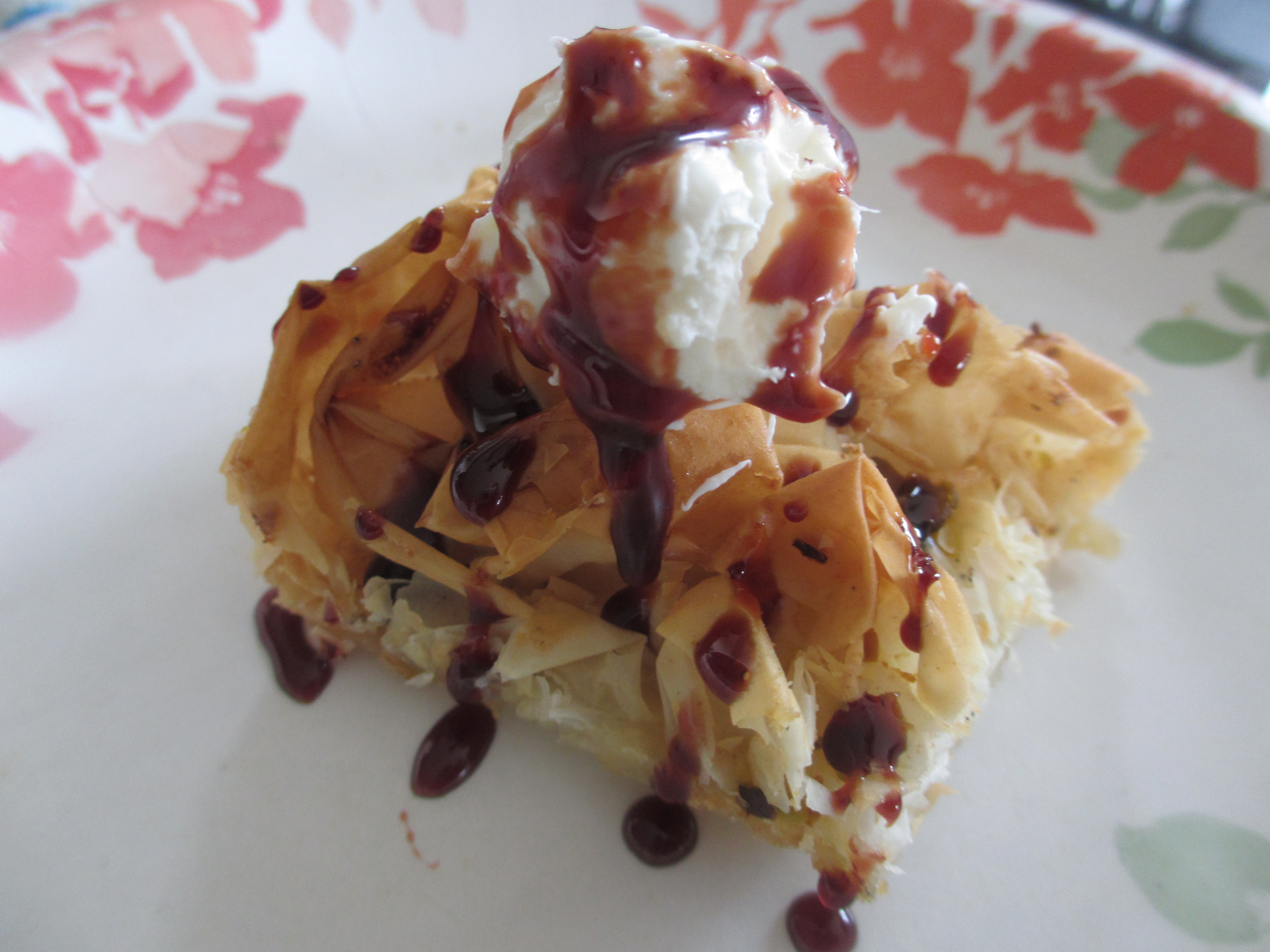 Muachaka with clotted cream and date syrup